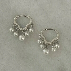 COPY - Sterling Silver Geometric Pearl Fringe Hoop Earrings 

Brand New